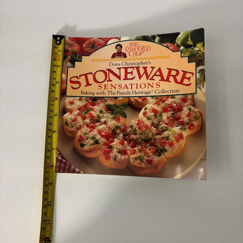 Pampered Chef Stoneware Sensations Cookbook Doris Christopher 1997 Paperback
